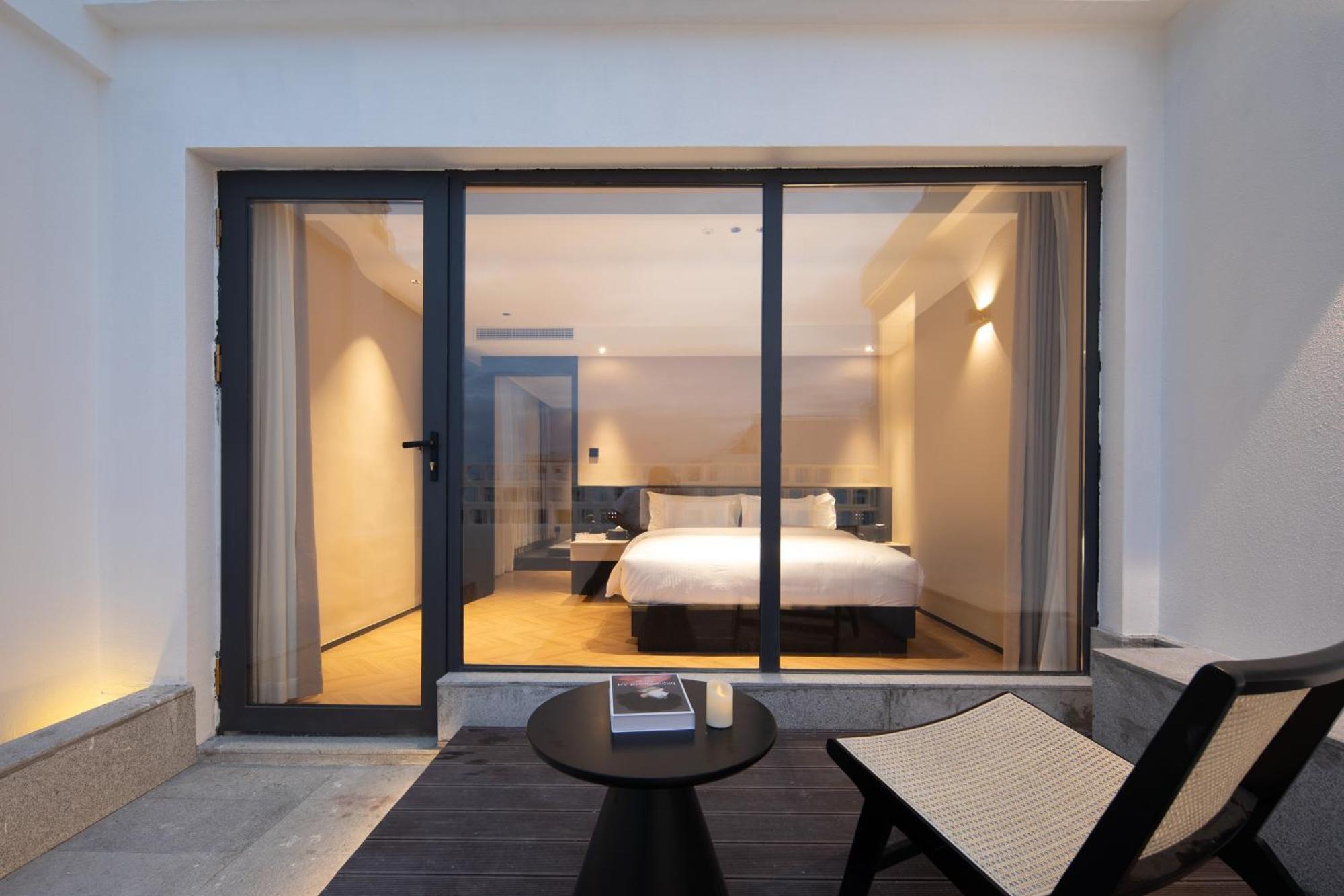See You Soon At The Ritz Rose Summer Hotel Sanya Esterno foto
