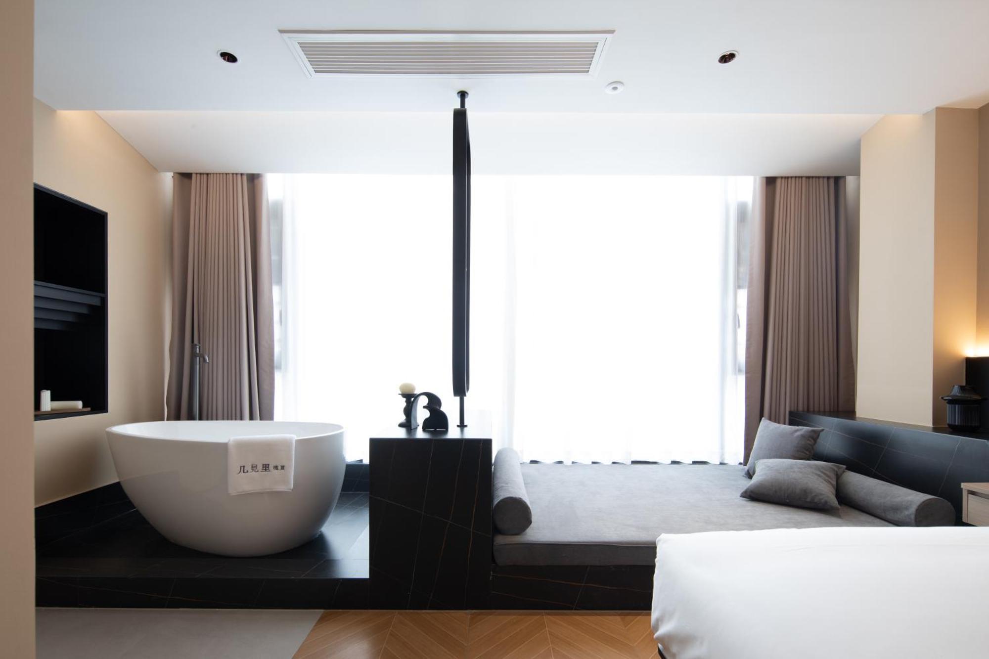 See You Soon At The Ritz Rose Summer Hotel Sanya Esterno foto