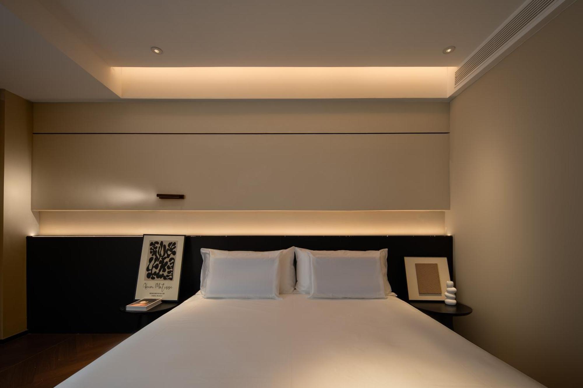 See You Soon At The Ritz Rose Summer Hotel Sanya Esterno foto